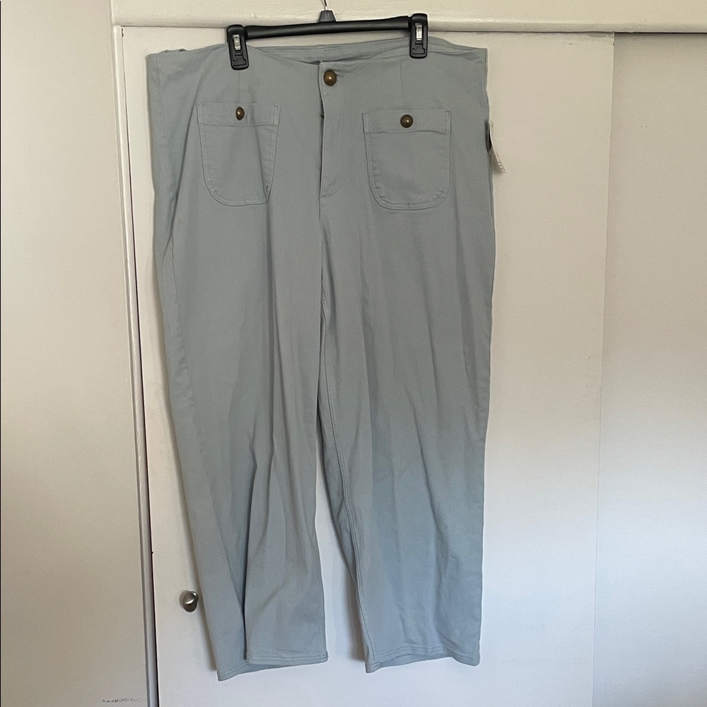 Women’s light blue wide leg jeans